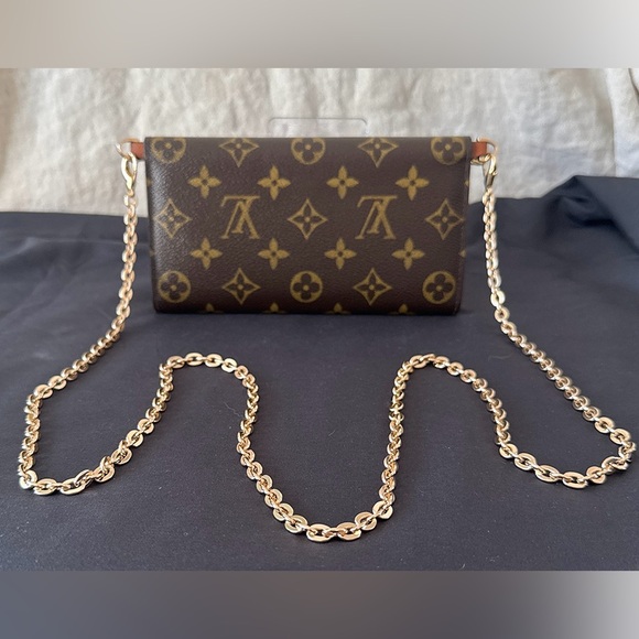 Louis Vuitton Sarah Monogram Wallet Comes With COA - Picture 2 of 16